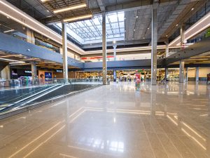 obra basaltear em poa, com a venda e colocação de basalto lustrado em piso de supermercado/shopping