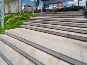 basalto levigado tear nas escadas e entradas